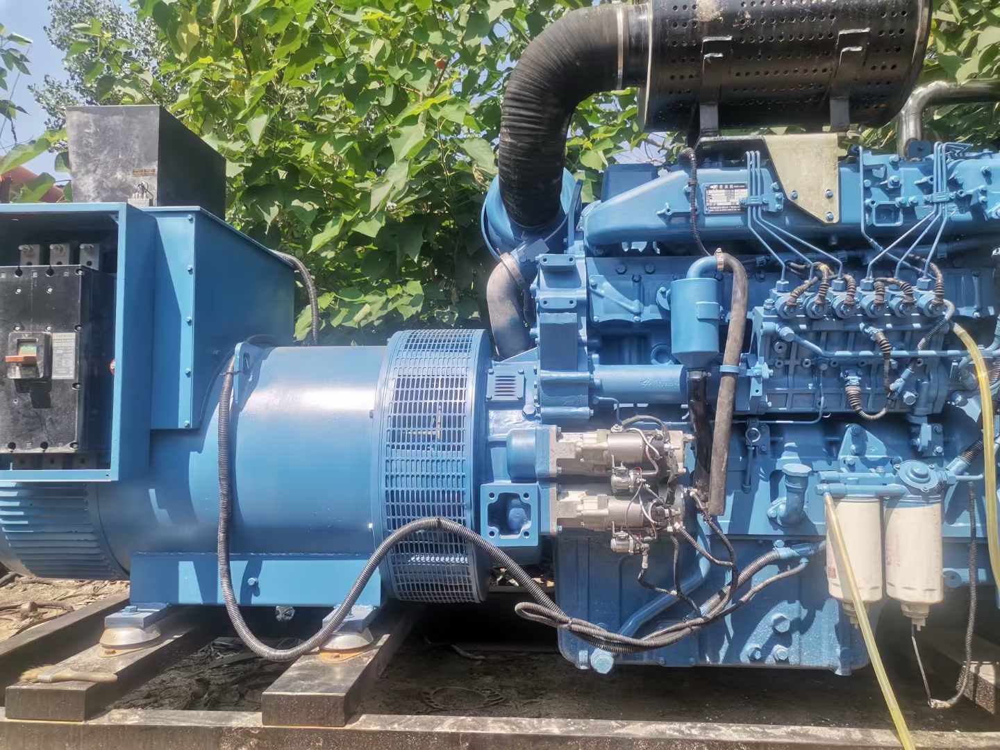 盈江详细说明降低 800kW 柴油发电机输出电流波动的方法