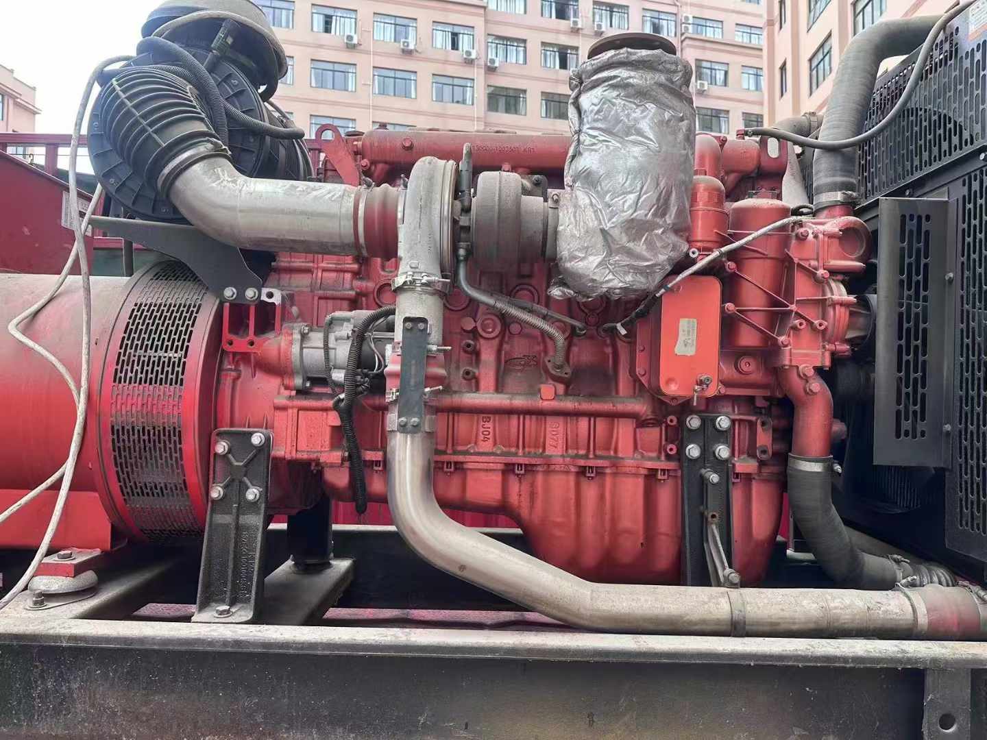 盈江如何选择适合 600kW 柴油发电机组的过载保护器？