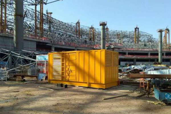 盈江发电机出租如何判断空气滤清器是否需要更换？
